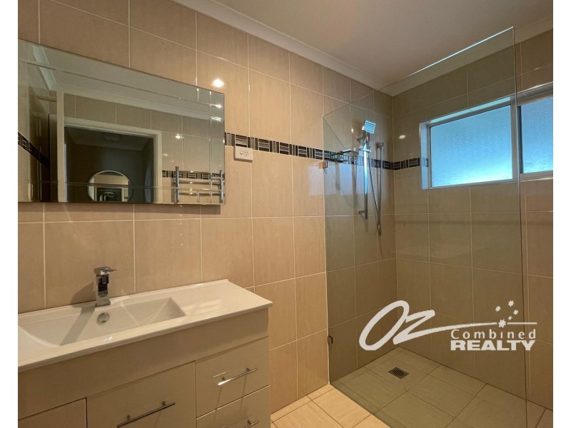 17 Macleans Point Road, Sanctuary Point NSW 2540