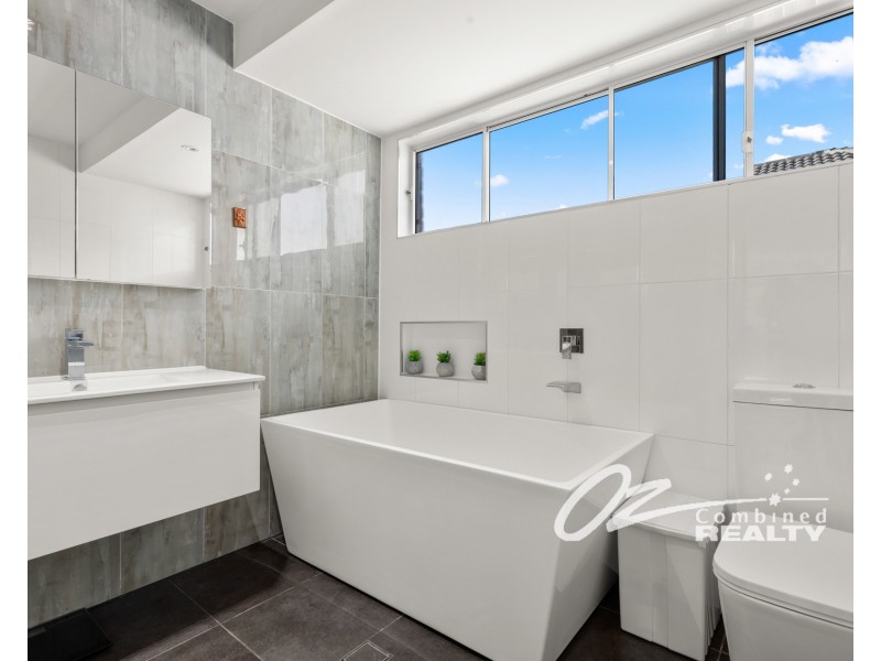 98 Tallyan Point Road, Basin View NSW 2540