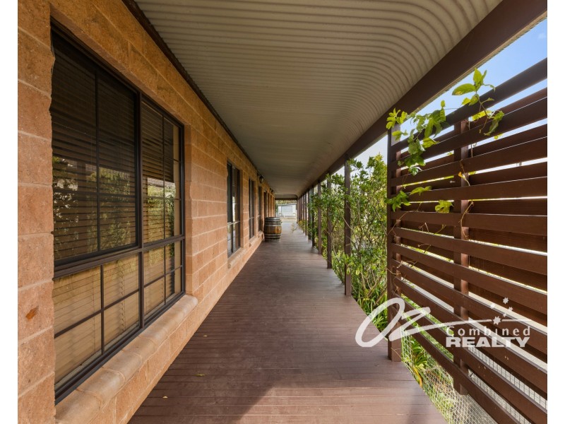 5 Ellmoos Avenue, Sussex Inlet NSW 2540