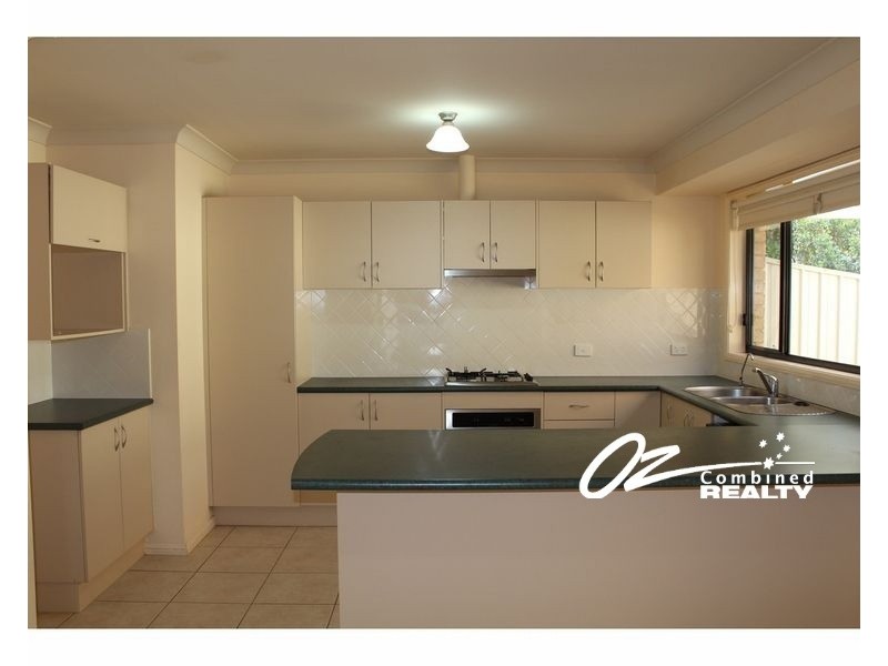 2/13 Leumeah Street, Sanctuary Point NSW 2540