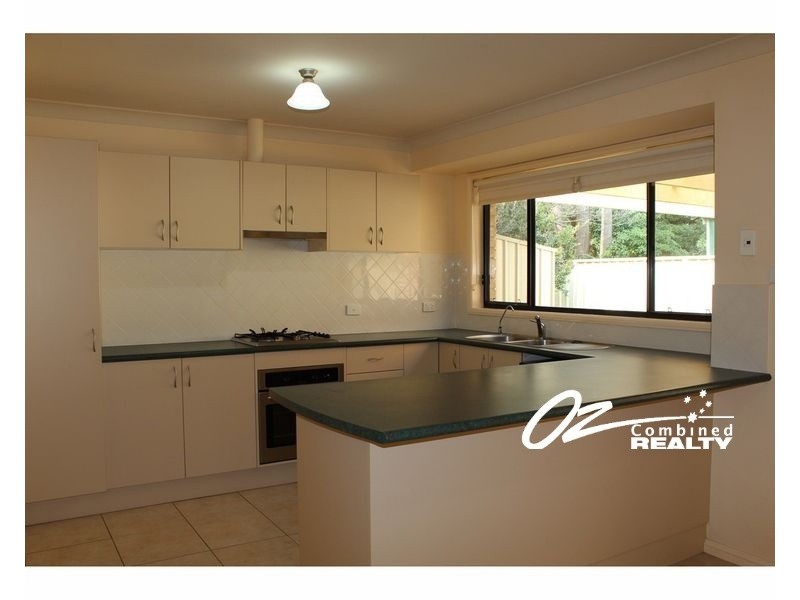 2/13 Leumeah Street, Sanctuary Point NSW 2540