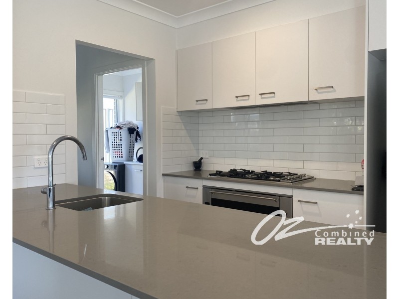 6 Coaster Circuit, Vincentia NSW 2540