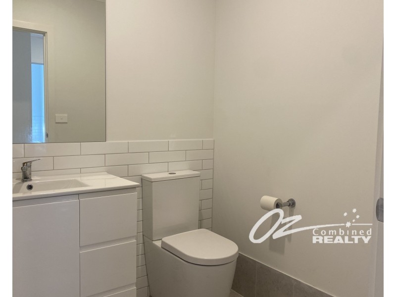 6 Coaster Circuit, Vincentia NSW 2540