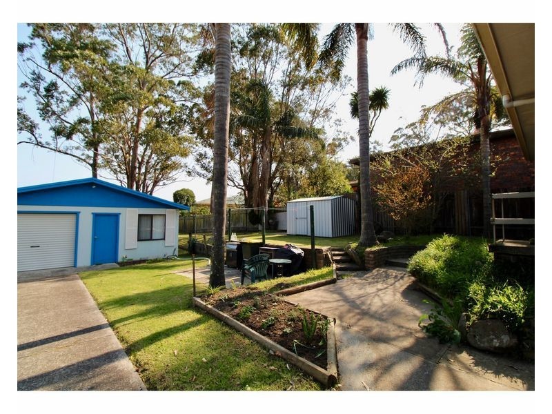 19 Mernie Street, Old Erowal Bay NSW 2540
