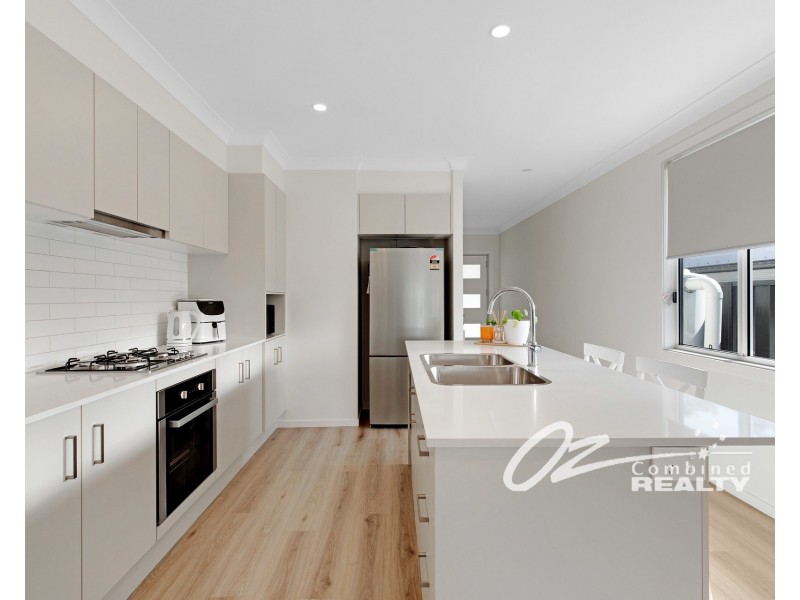 4B Coaster Circuit, Vincentia NSW 2540