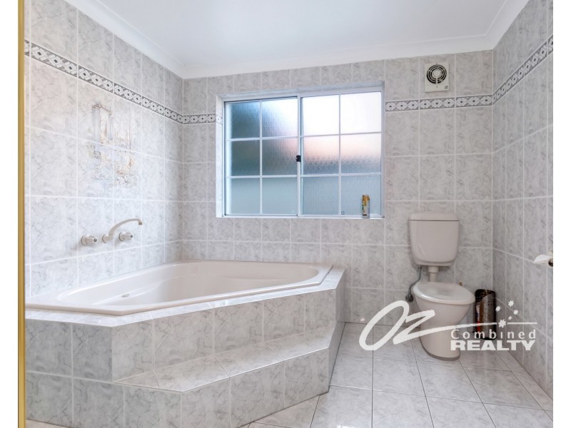 28 Lambs Crescent, Vincentia NSW 2540