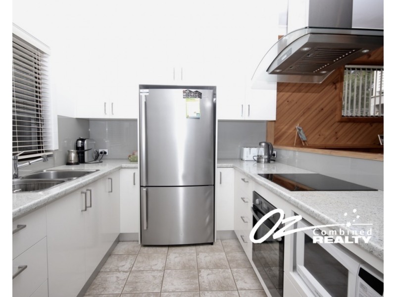 32 Island Point Road, St Georges Basin NSW 2540