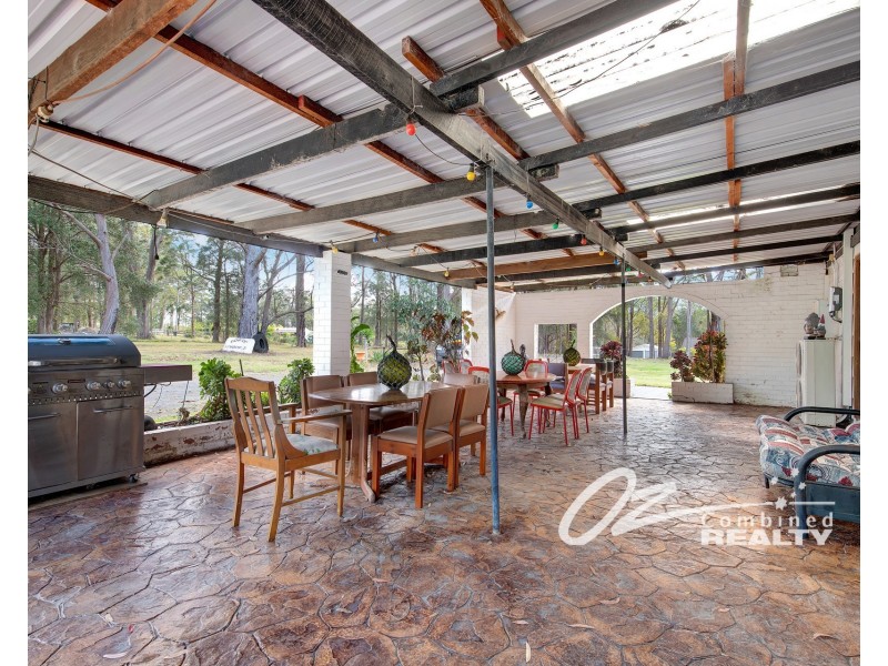 7 Knoll Parade, Woollamia NSW 2540