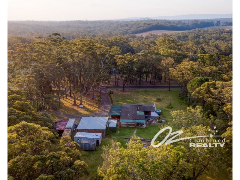7 Knoll Parade, Woollamia NSW 2540