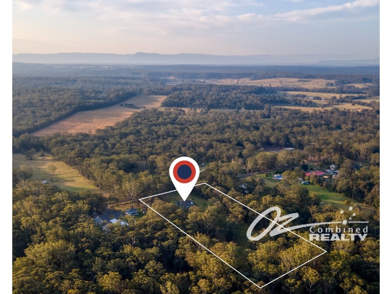 7 Knoll Parade, Woollamia NSW 2540