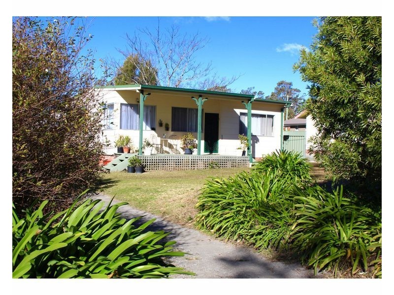 18 Killarney Avenue, Erowal Bay NSW 2540