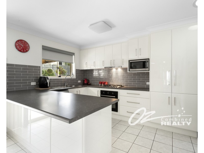 10 Kirkham Way, Sanctuary Point NSW 2540