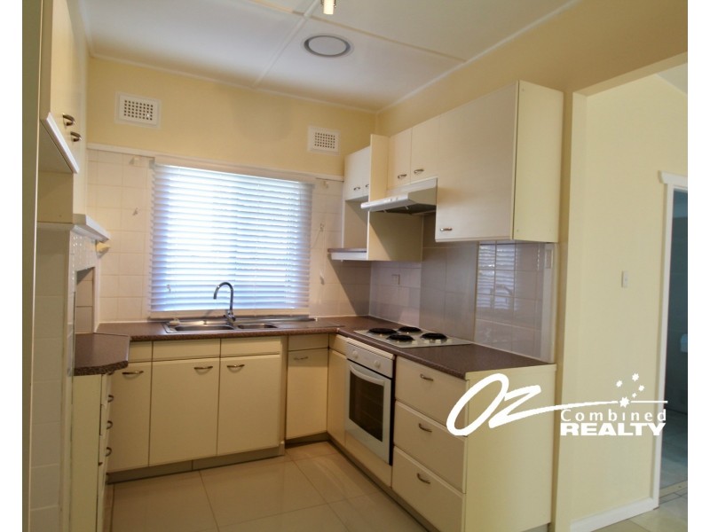 18 Nowra Street, Huskisson NSW 2540