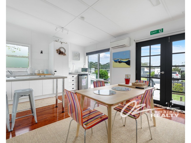 2 Berry Street, Huskisson NSW 2540