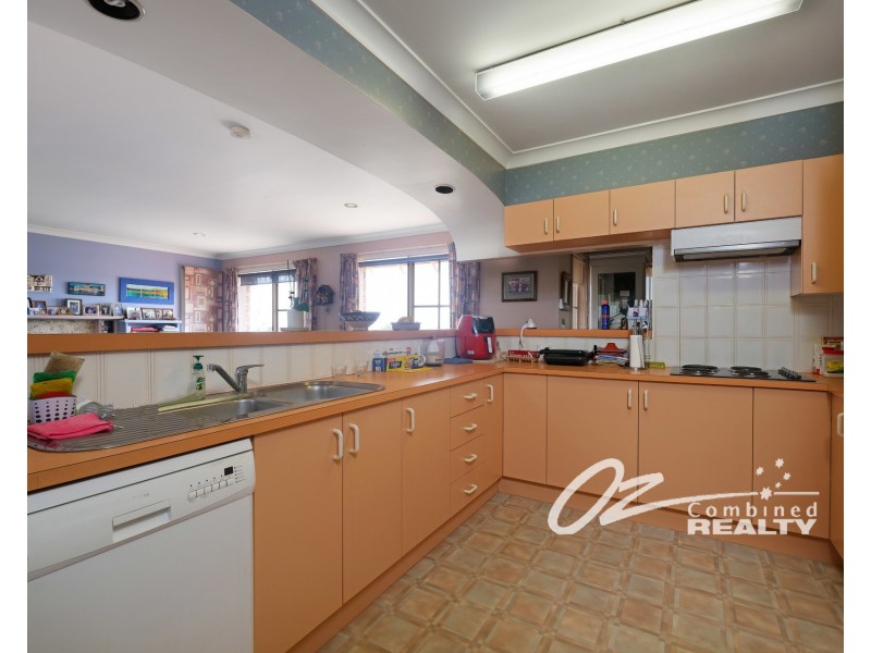 4 Whitshed Place, Vincentia NSW 2540