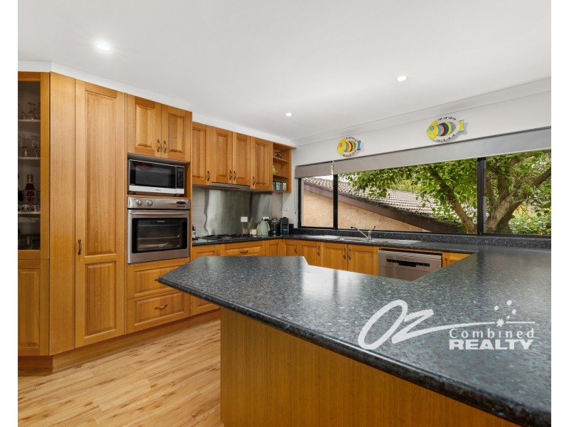 6 Macleans Point Road, Sanctuary Point NSW 2540