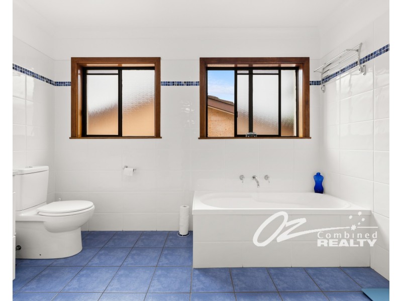 6 Macleans Point Road, Sanctuary Point NSW 2540