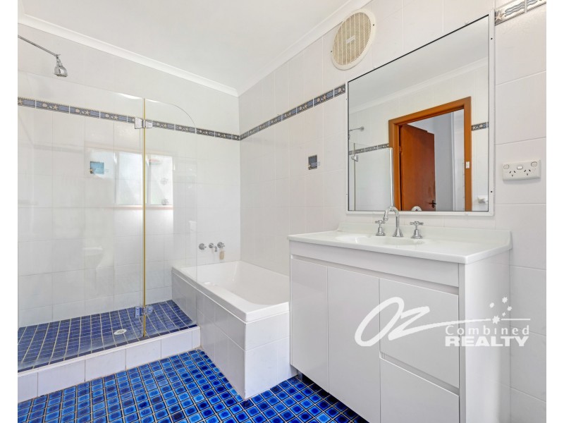 98 Basin View Parade, Basin View NSW 2540