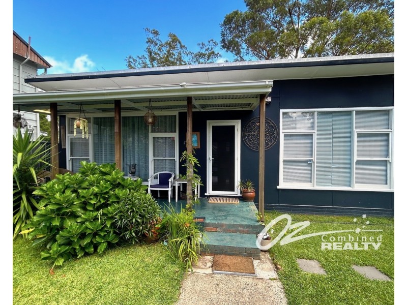 207 Macleans Point Road, Sanctuary Point NSW 2540