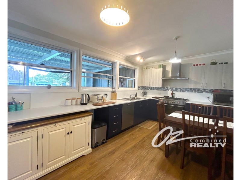 207 Macleans Point Road, Sanctuary Point NSW 2540