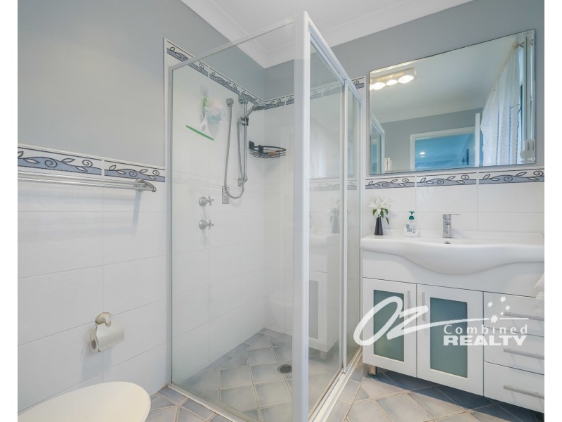7 June Avenue, Basin View NSW 2540