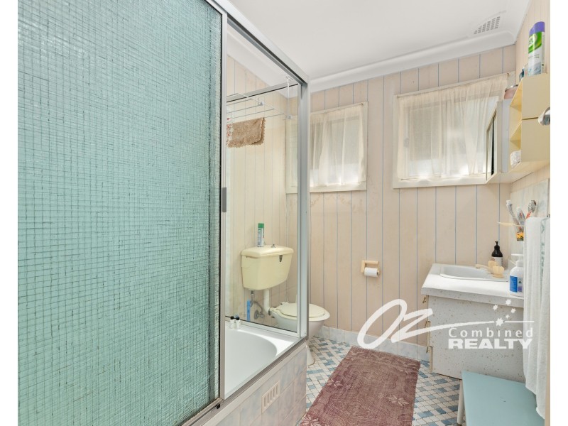 126 Macleans Point Road, Sanctuary Point NSW 2540