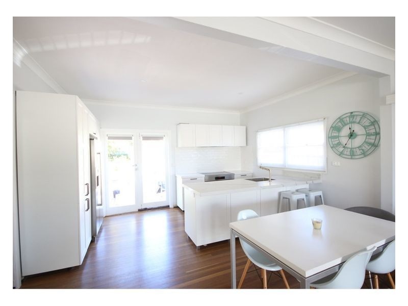 220 Walmer Avenue, Sanctuary Point NSW 2540