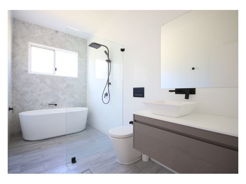 220 Walmer Avenue, Sanctuary Point NSW 2540