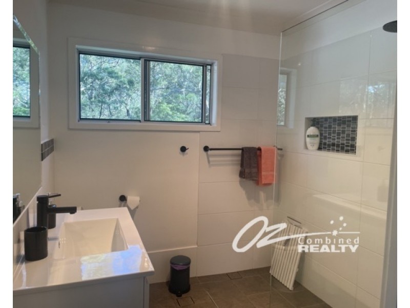 20 Coulon Street, Woollamia NSW 2540