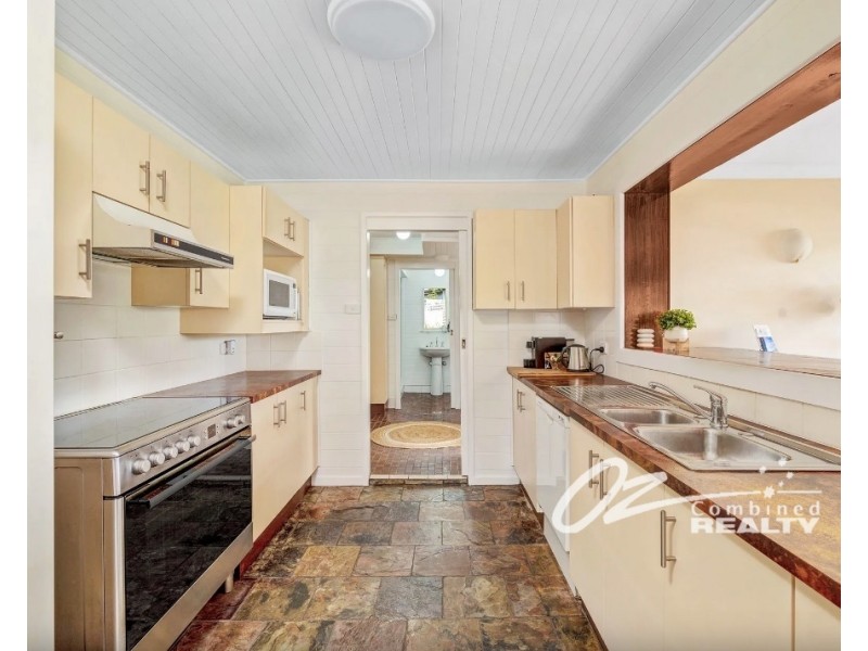 404 Elizabeth Drive, Vincentia NSW 2540