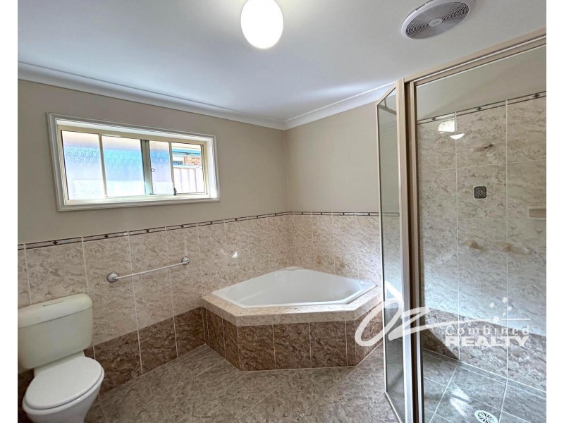 30 Hewitt. Avenue, Sanctuary Point NSW 2540
