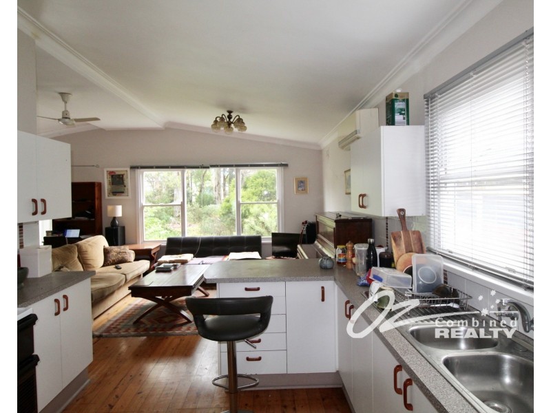 98 MacGibbon Parade, Old Erowal Bay NSW 2540