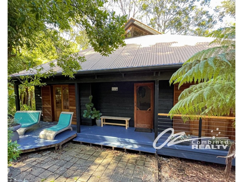 19 Booderee Avenue, Hyams Beach NSW 2540
