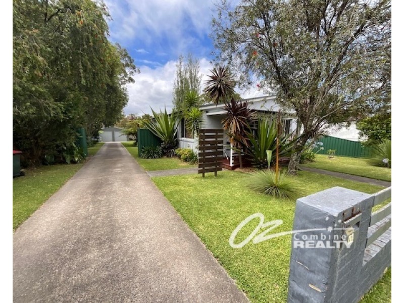 11 King George Street, Erowal Bay NSW 2540