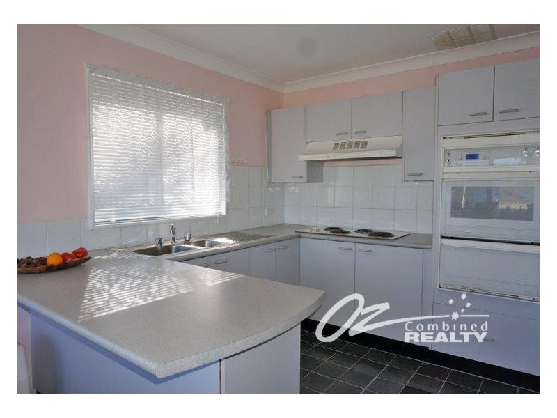 65 Basin View Parade, Basin View NSW 2540