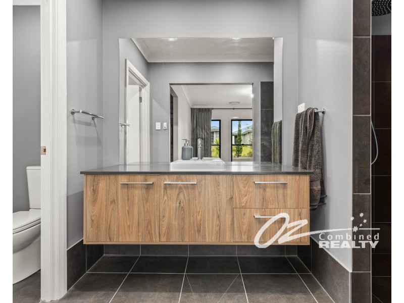 27 Tahnee Street, Sanctuary Point NSW 2540