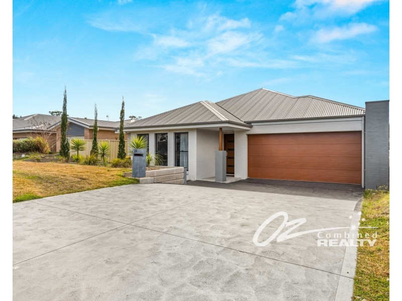 27 Tahnee Street, Sanctuary Point NSW 2540