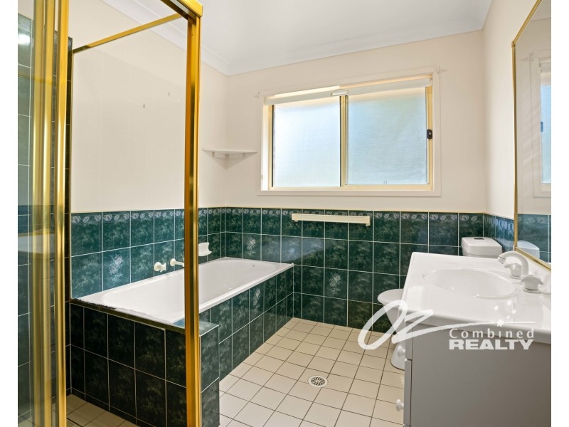 15 The Wool Lane, St Georges Basin NSW 2540
