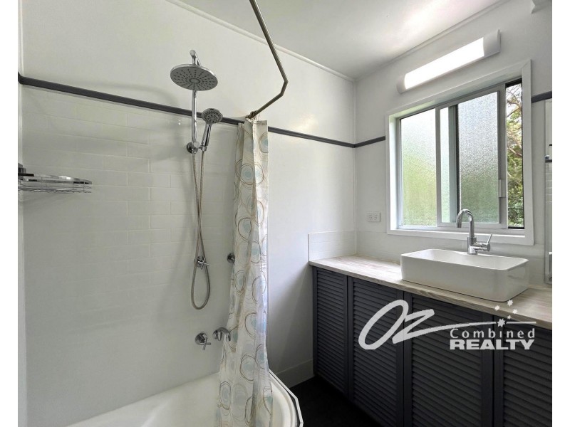 35 Roulstone Crescent, Sanctuary Point NSW 2540