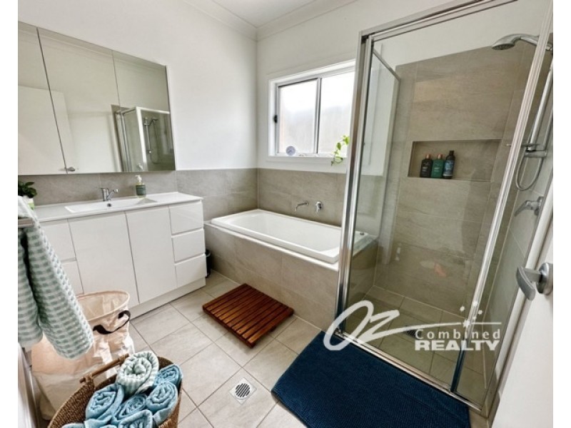 10 Bluewater Lane, Vincentia NSW 2540