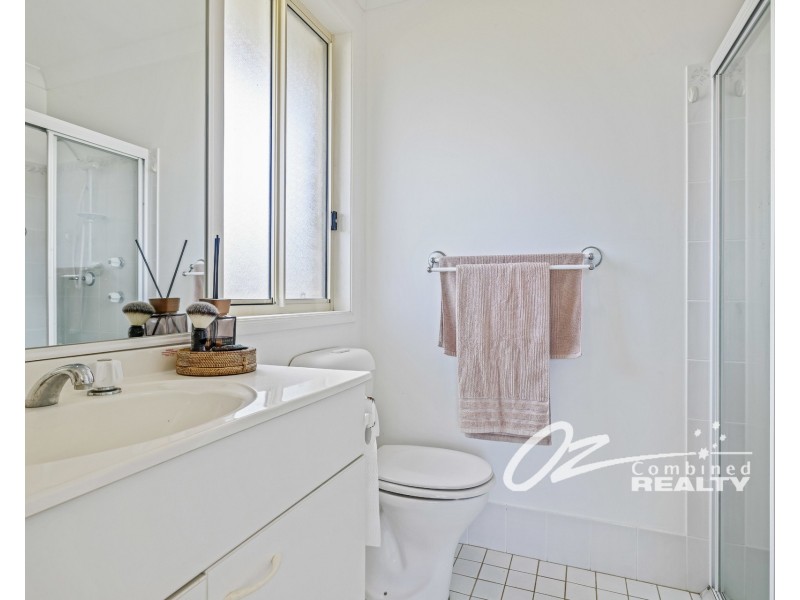 3 Hurst Place, St Georges Basin NSW 2540