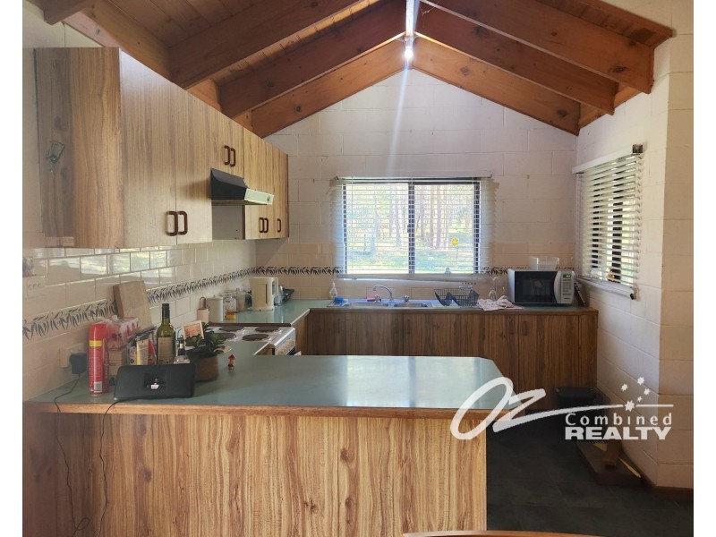 32 Bellabimbi Way, Basin View NSW 2540