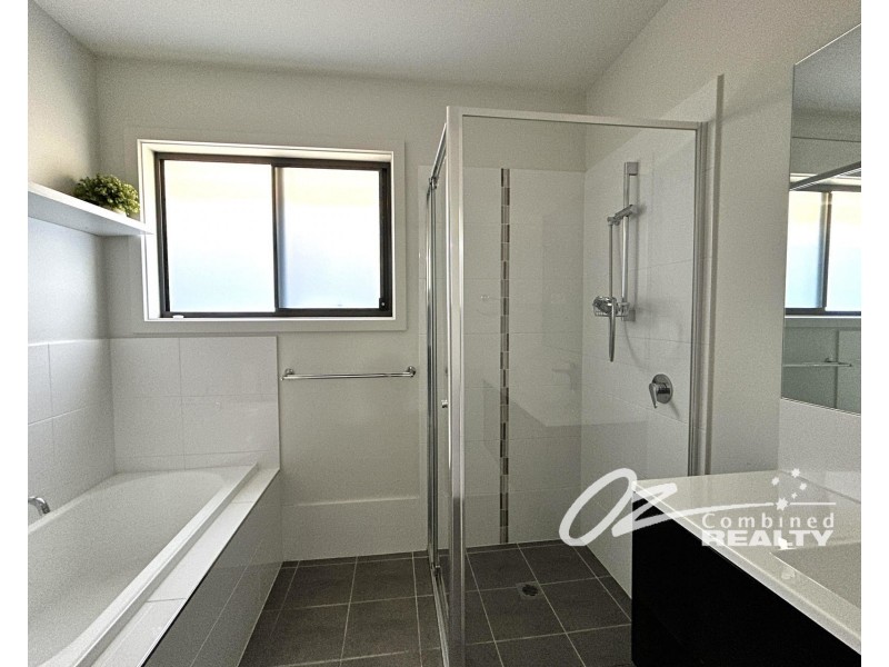 A/20 Tahnee Street, Sanctuary Point NSW 2540