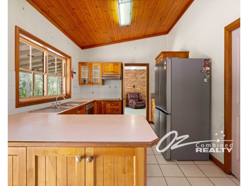 15 McArthur Drive, Falls Creek NSW 2540