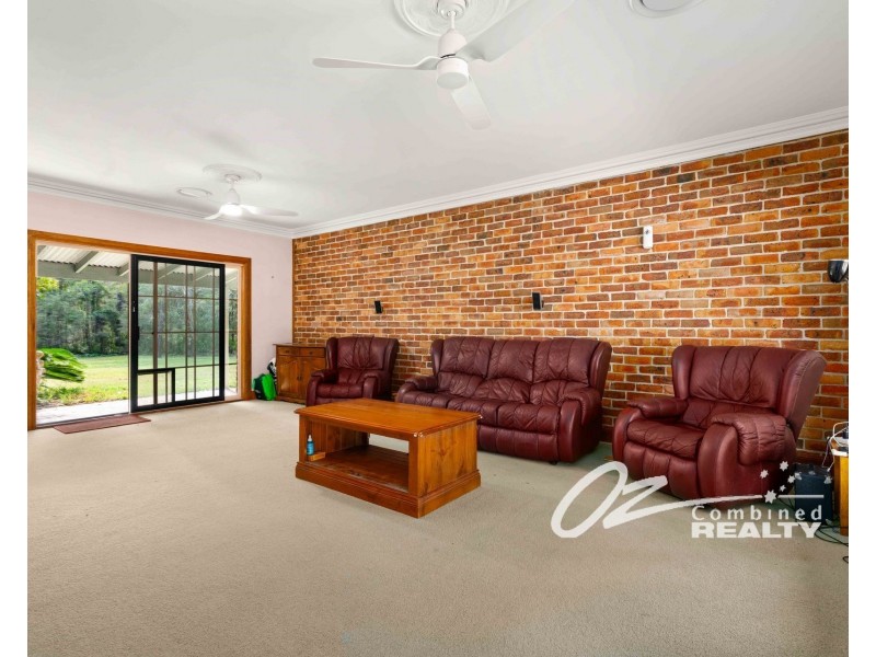 15 McArthur Drive, Falls Creek NSW 2540