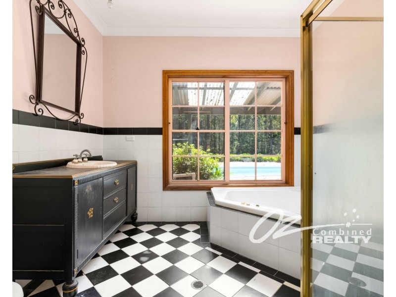 15 McArthur Drive, Falls Creek NSW 2540