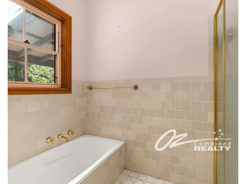 15 McArthur Drive, Falls Creek NSW 2540