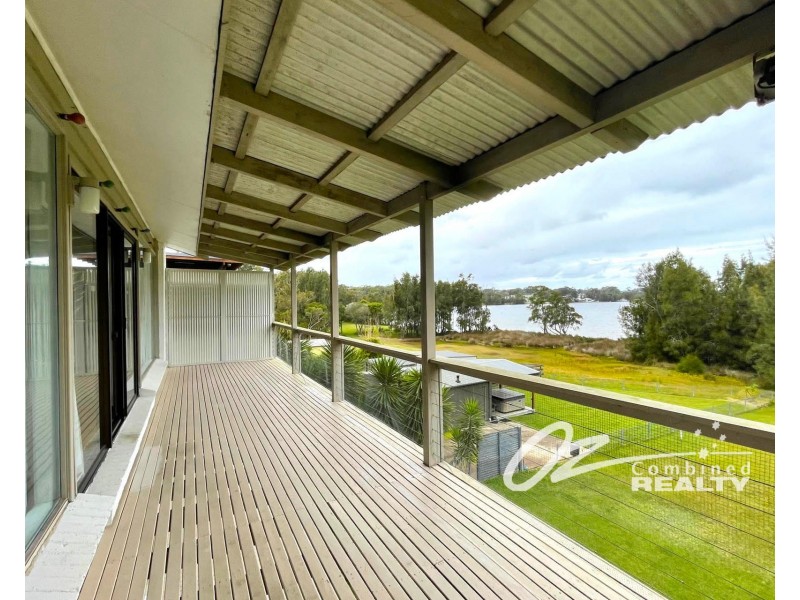 18 Caulfield Parade, Old Erowal Bay NSW 2540