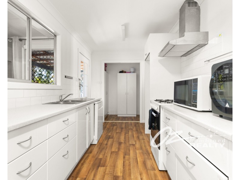 81 Waratah Crescent, Sanctuary Point NSW 2540