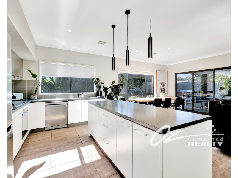 15 Hogbin Crescent, Sanctuary Point NSW 2540